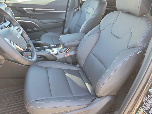 new 2025 Kia Telluride car, priced at $41,425