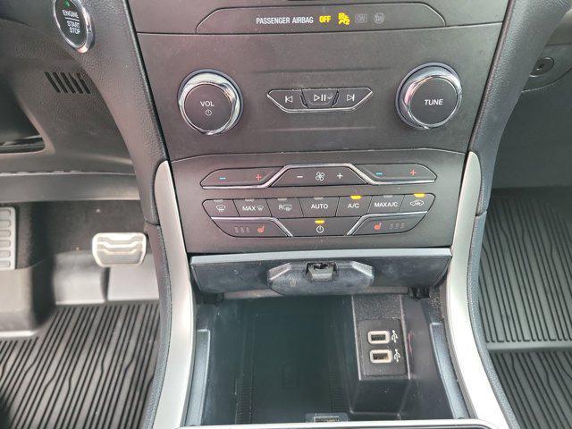 used 2020 Ford Edge car, priced at $12,233