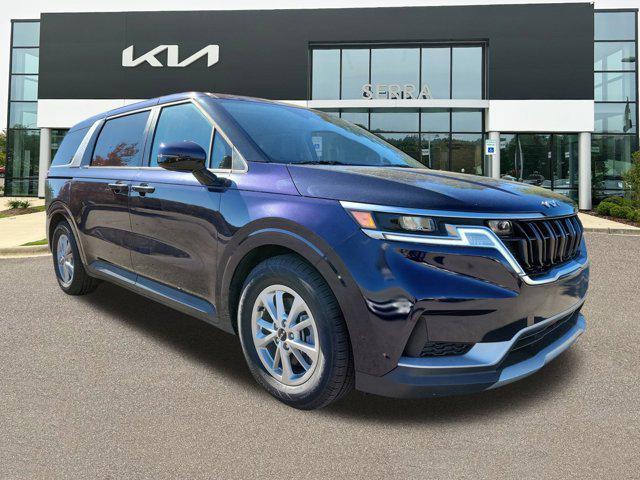 used 2024 Kia Carnival car, priced at $29,456