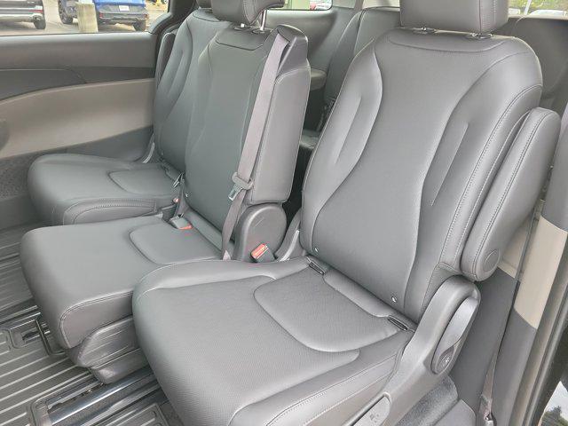 new 2026 Kia Carnival car, priced at $41,665