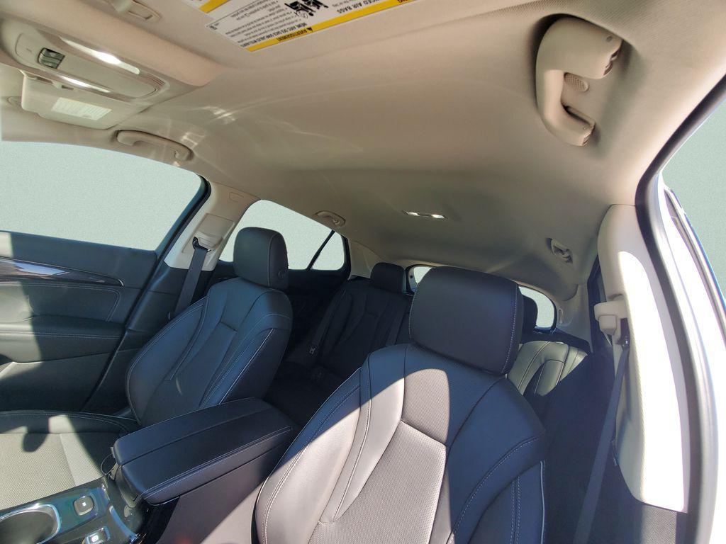 used 2023 Buick Envision car, priced at $22,407