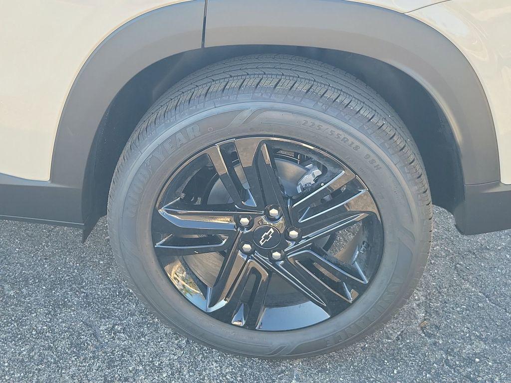 new 2026 Chevrolet Trax car, priced at $26,390