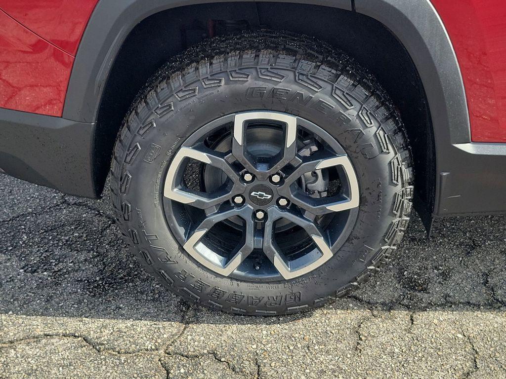 new 2026 Chevrolet Equinox car, priced at $34,021