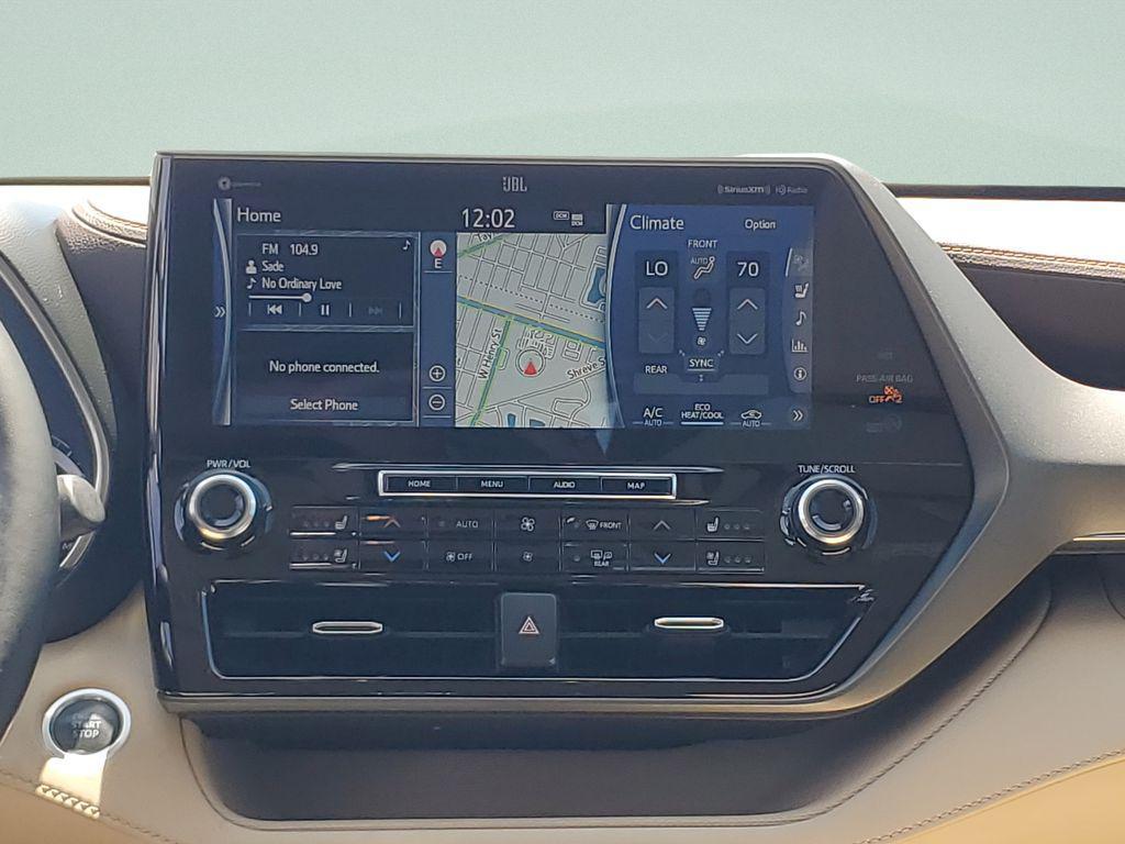 used 2021 Toyota Highlander car, priced at $37,871
