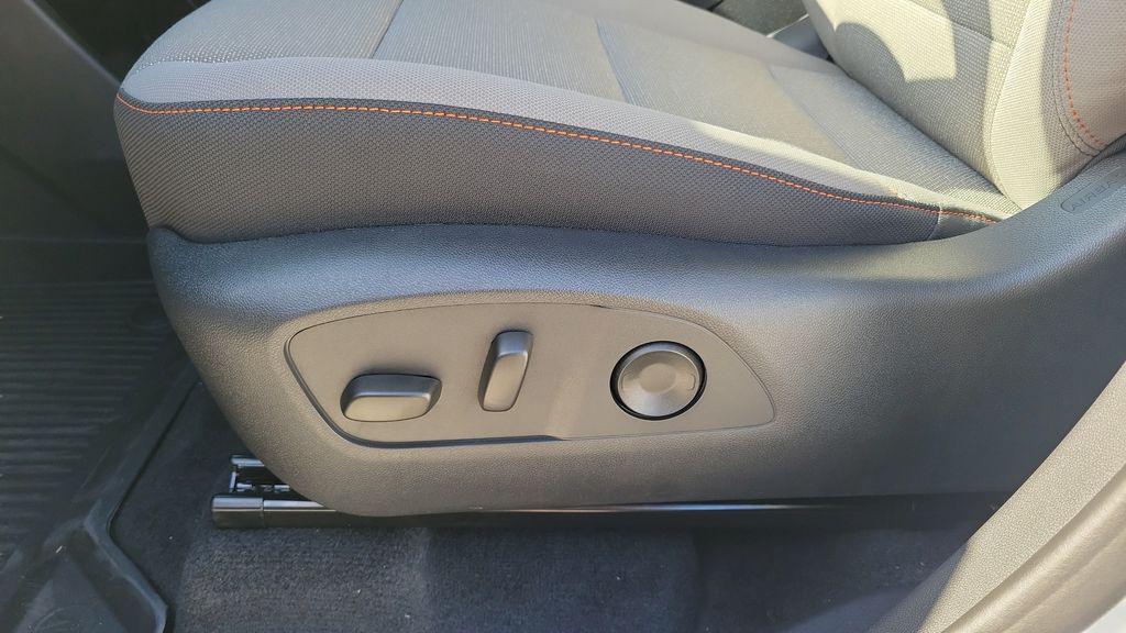 new 2026 Chevrolet Traverse car, priced at $38,034