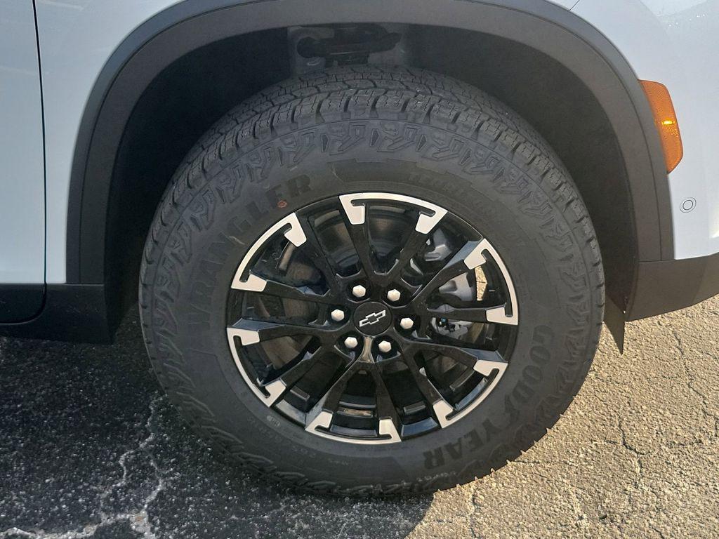 new 2026 Chevrolet Traverse car, priced at $54,754