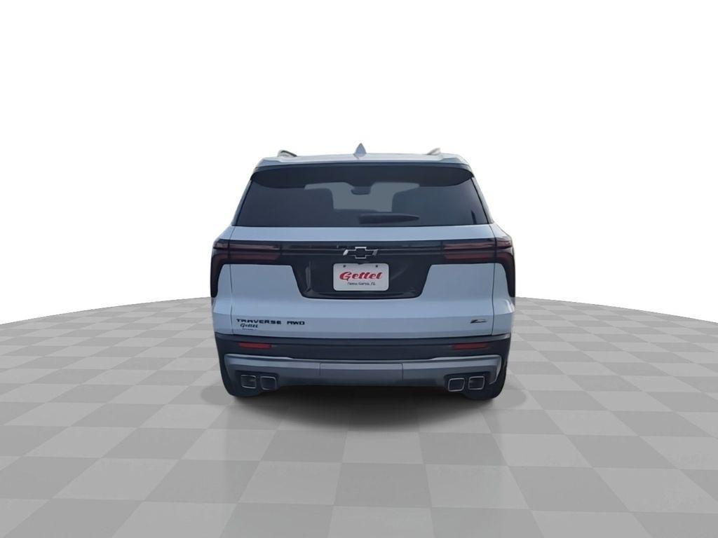 new 2026 Chevrolet Traverse car, priced at $55,032