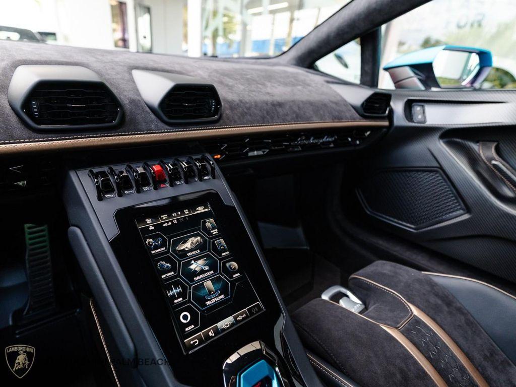 used 2024 Lamborghini Huracan Tecnica car