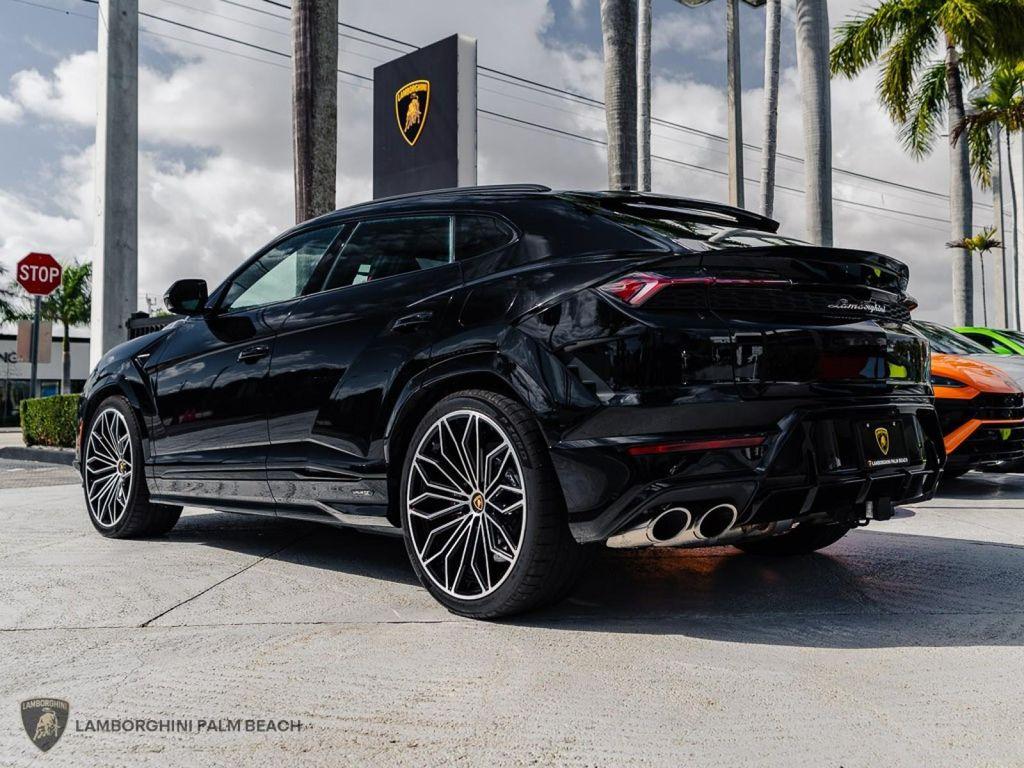 used 2025 Lamborghini Urus car, priced at $304,586