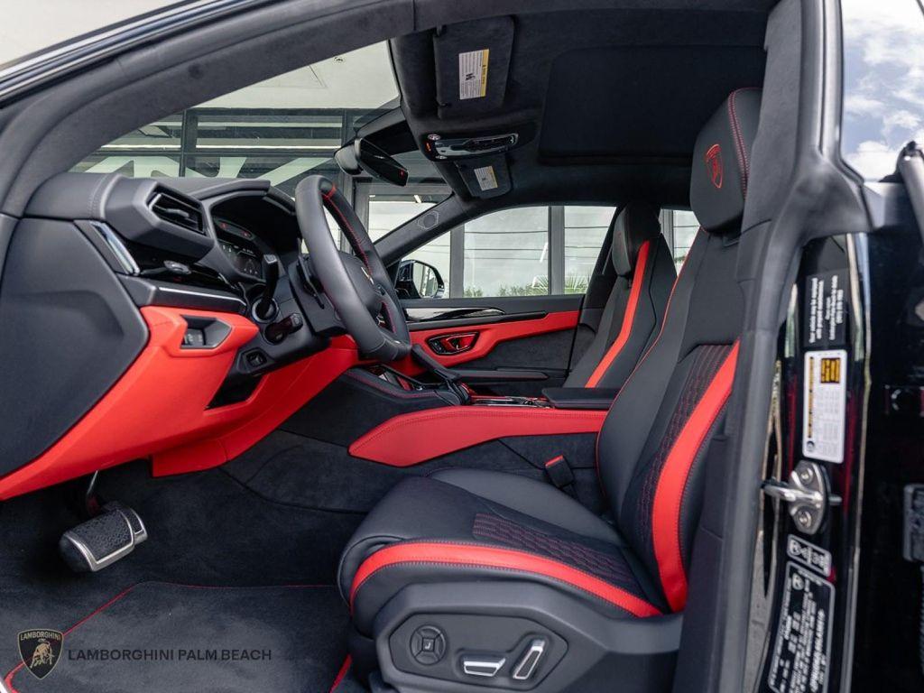 used 2025 Lamborghini Urus car, priced at $304,586