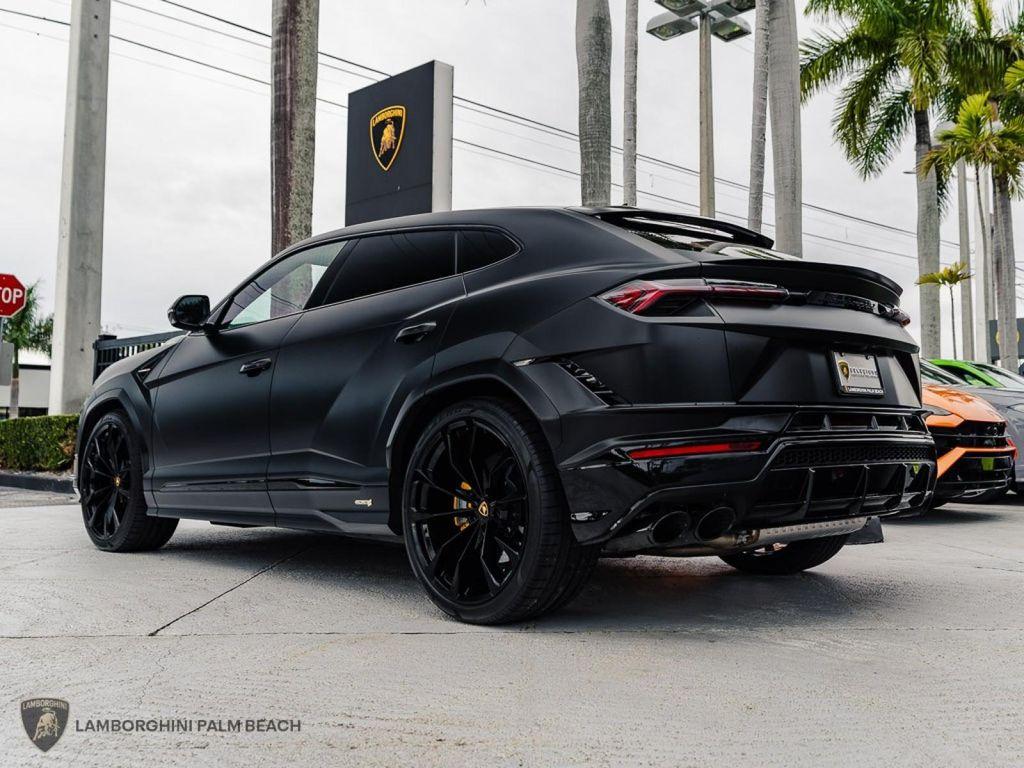 used 2024 Lamborghini Urus car, priced at $269,951