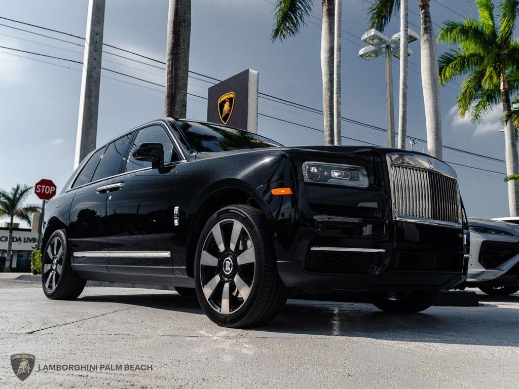 used 2023 Rolls-Royce Cullinan car, priced at $329,951