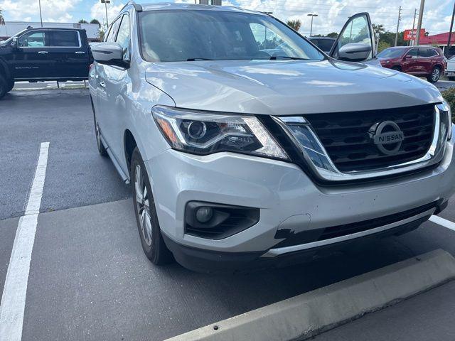 used 2020 Nissan Pathfinder car, priced at $12,305