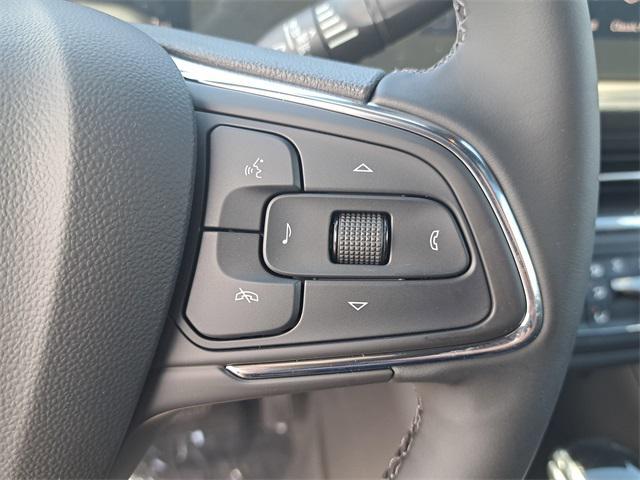 new 2025 Buick Envista car, priced at $24,030