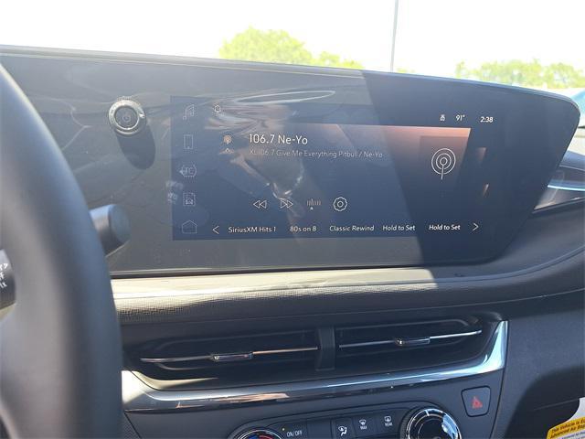 new 2025 Buick Envista car, priced at $24,030