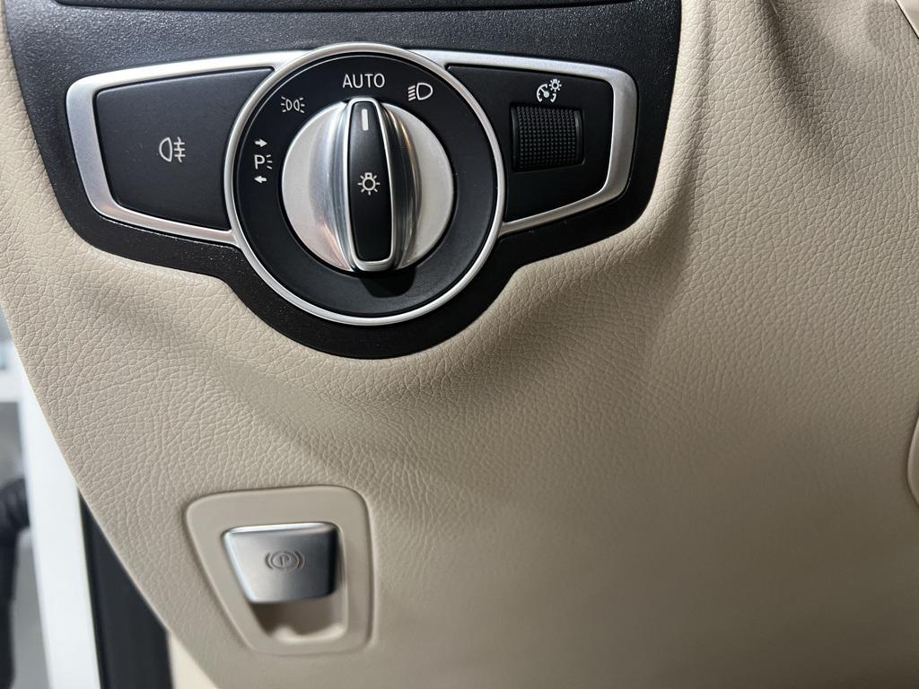 used 2022 Mercedes-Benz GLC 300 car, priced at $32,995