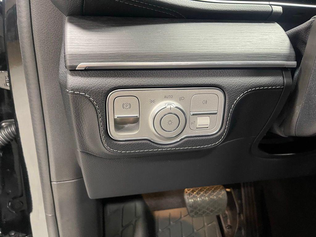 used 2026 Mercedes-Benz GLE 450 car, priced at $77,995