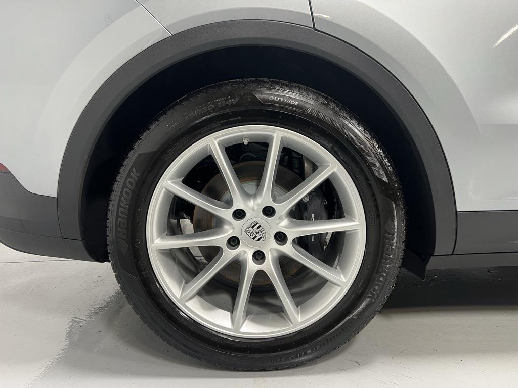 used 2024 Porsche Cayenne car, priced at $75,995