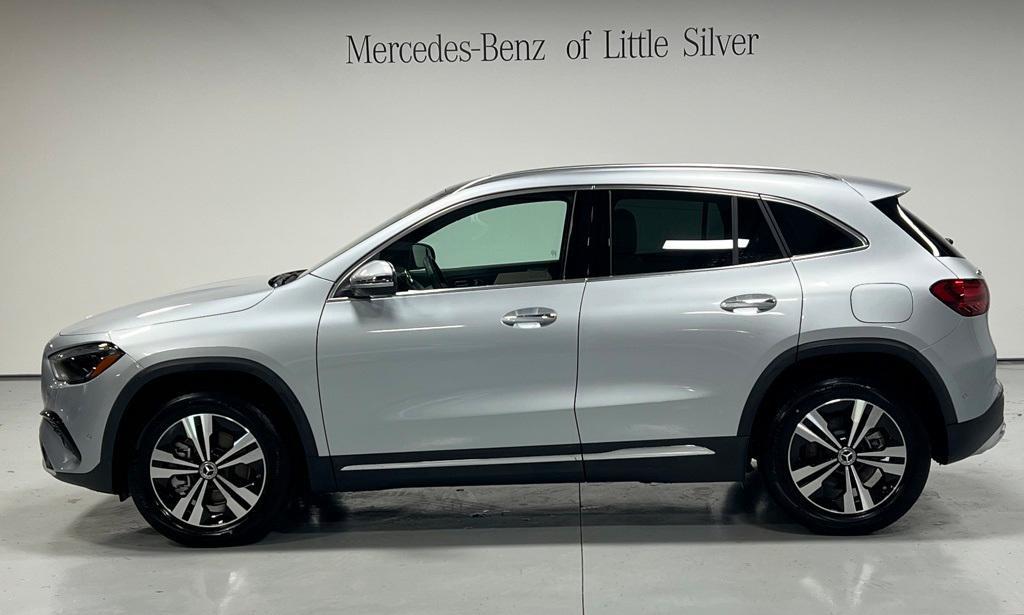 used 2025 Mercedes-Benz GLA 250 car, priced at $42,000