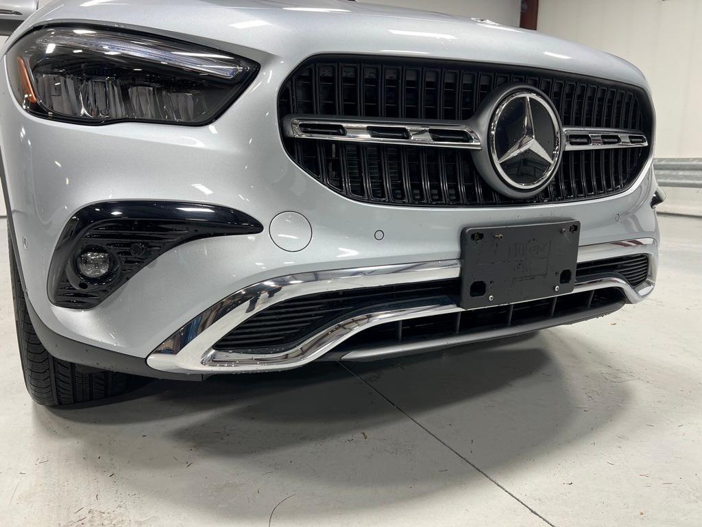 used 2025 Mercedes-Benz GLA 250 car, priced at $42,000