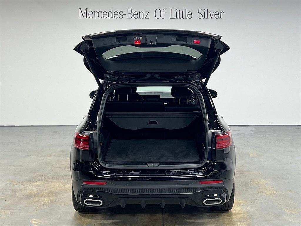 used 2025 Mercedes-Benz GLB 250 car, priced at $39,495