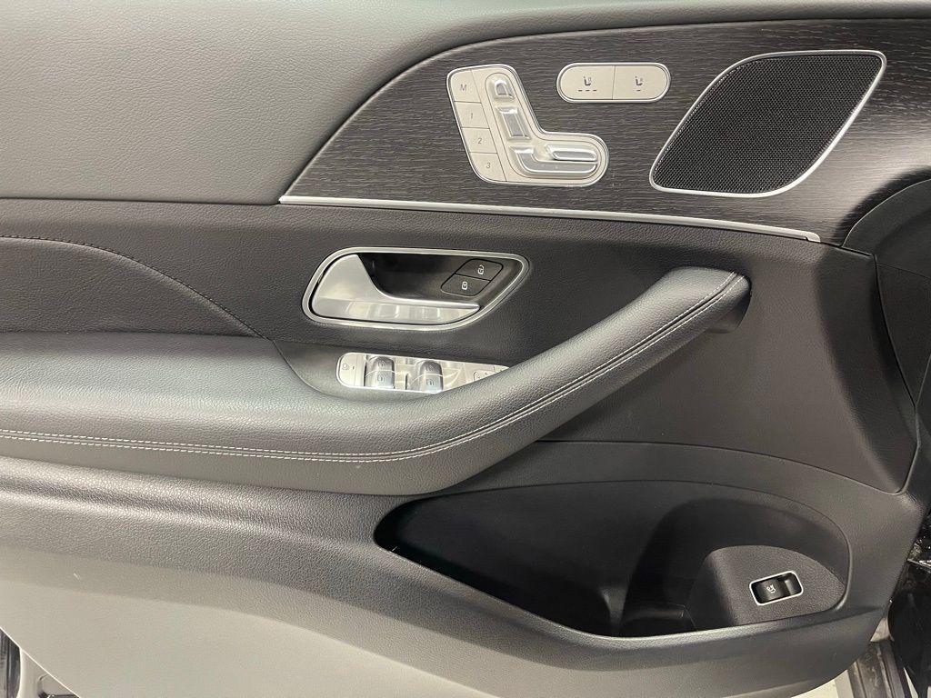 used 2025 Mercedes-Benz GLE 350 car, priced at $57,995