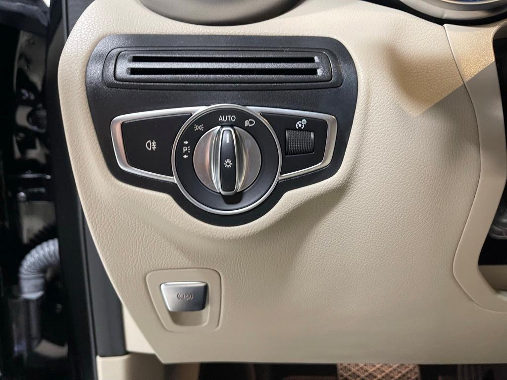 used 2022 Mercedes-Benz GLC 300 car, priced at $36,595