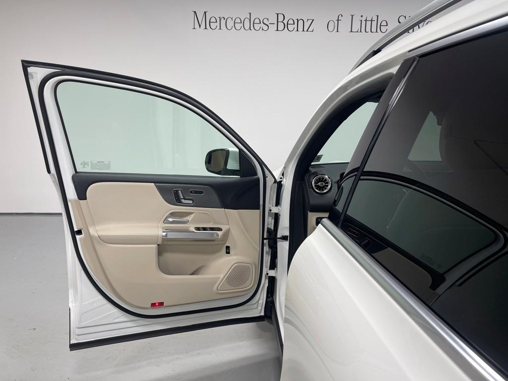 used 2021 Mercedes-Benz GLB 250 car, priced at $28,295