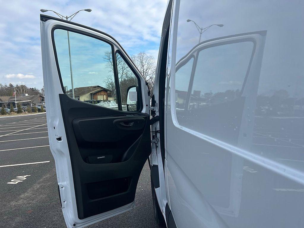 new 2025 Mercedes-Benz Sprinter 3500 car, priced at $72,205
