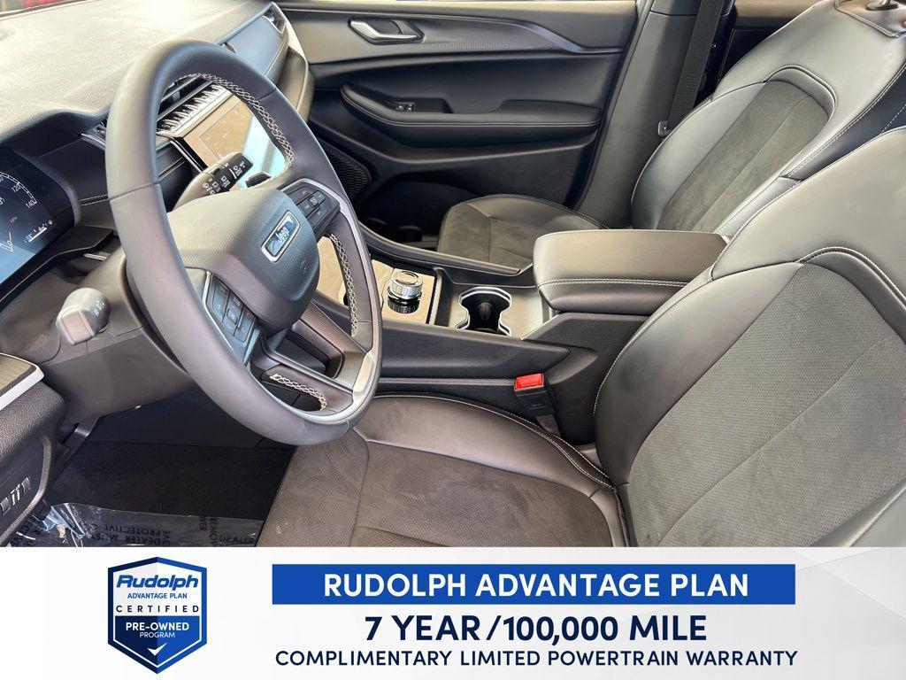 used 2025 Jeep Grand Cherokee L car, priced at $37,860