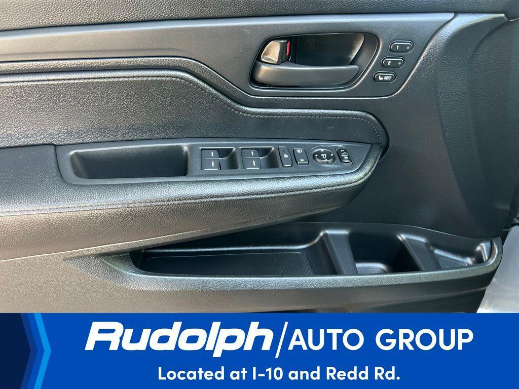 used 2024 Honda Odyssey car, priced at $38,520