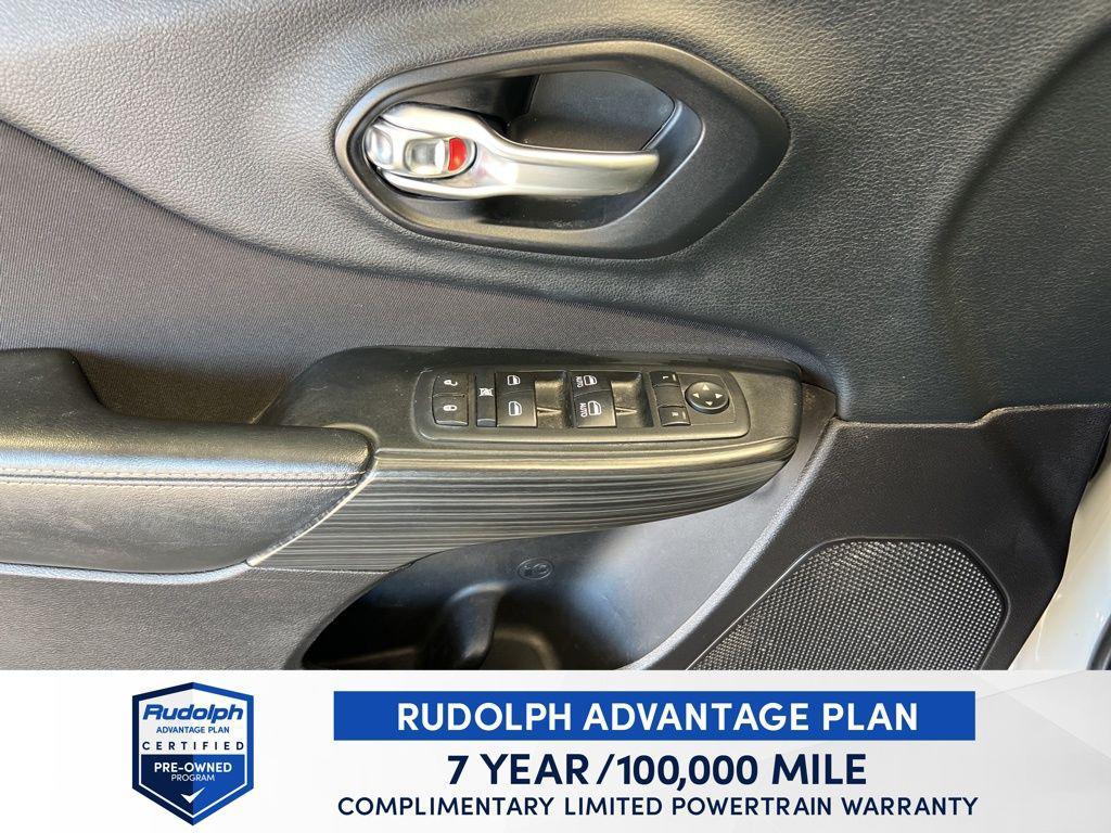 used 2016 Jeep Cherokee car, priced at $12,222