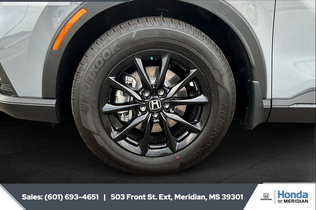 new 2026 Honda CR-V Hybrid car, priced at $38,592