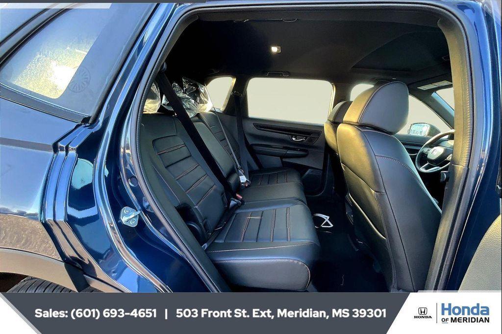 new 2026 Honda CR-V Hybrid car, priced at $39,583
