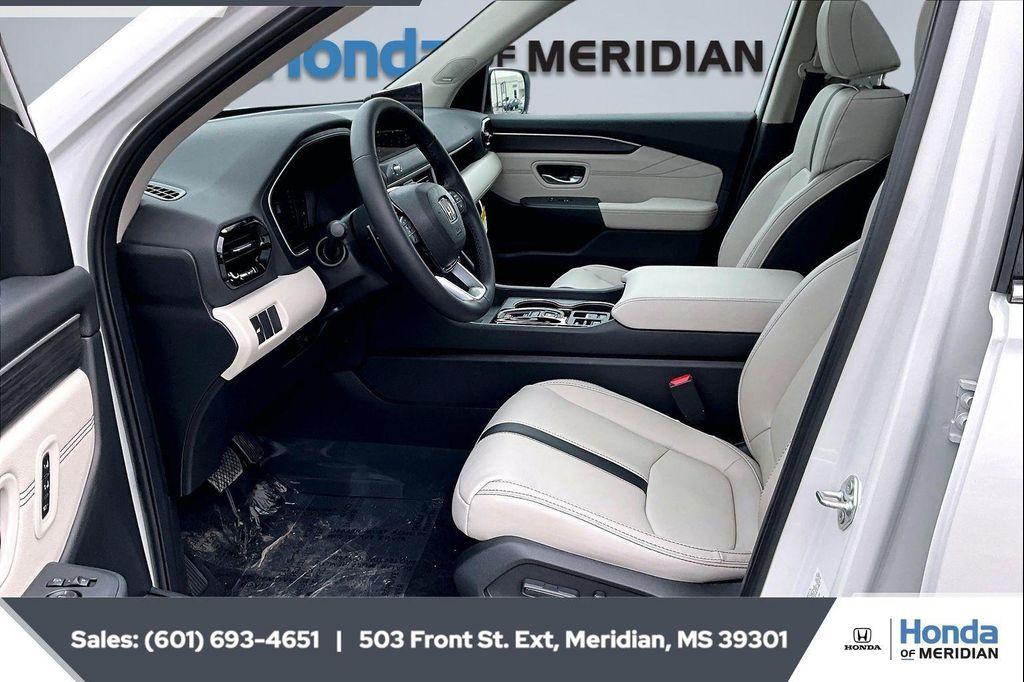 new 2026 Honda Pilot car, priced at $51,641