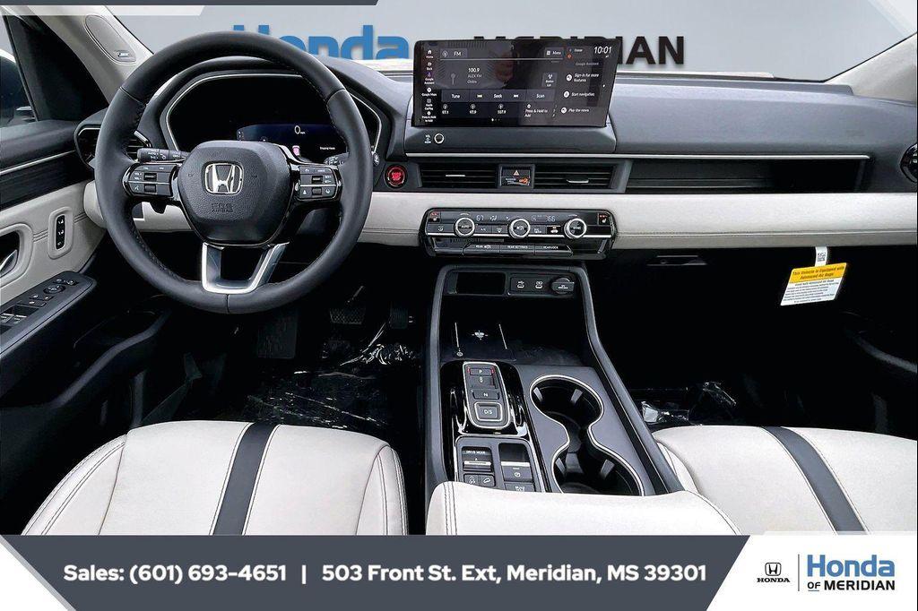 new 2026 Honda Pilot car, priced at $51,641