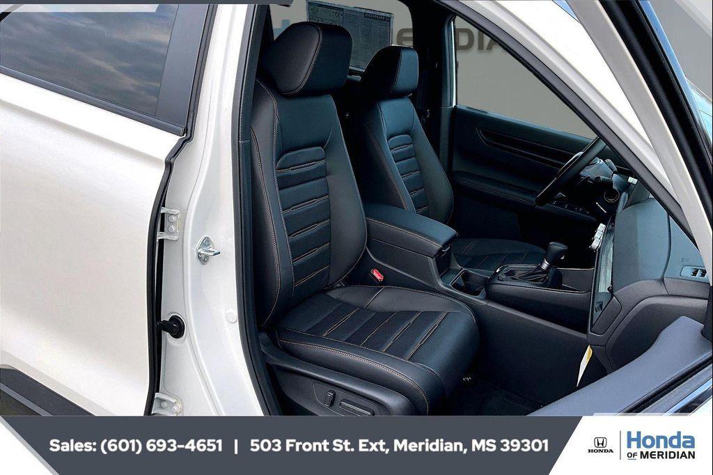 new 2026 Honda CR-V Hybrid car, priced at $40,065