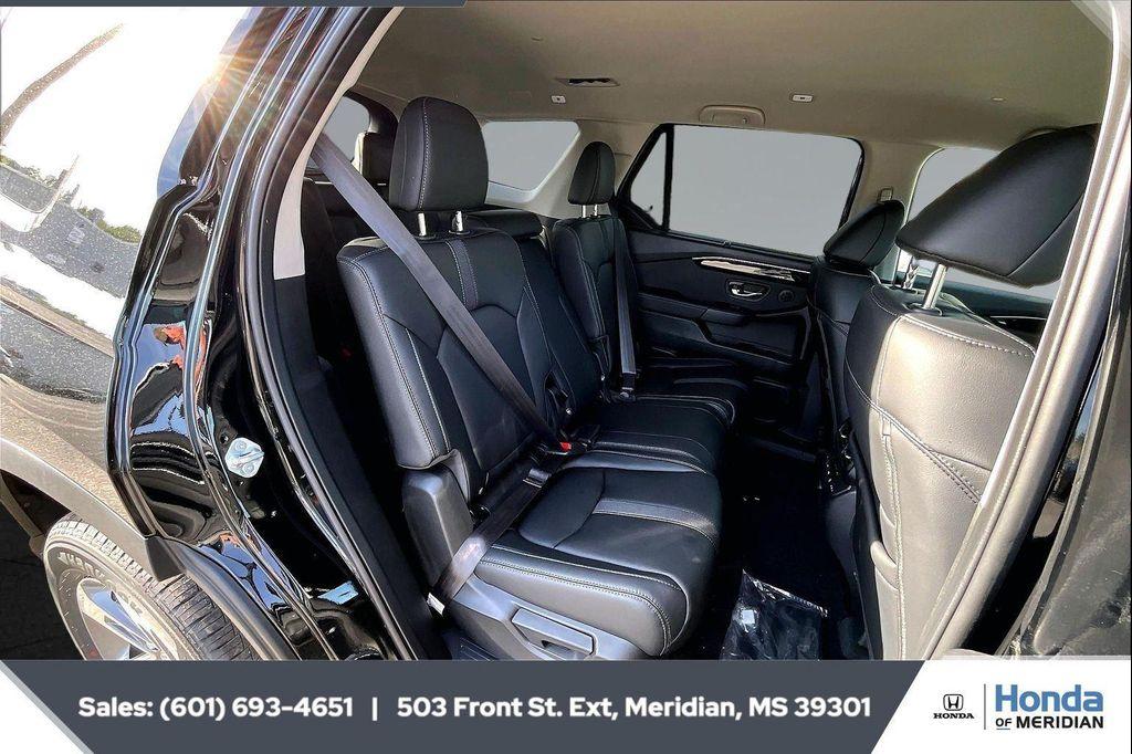 new 2026 Honda Pilot car, priced at $45,490