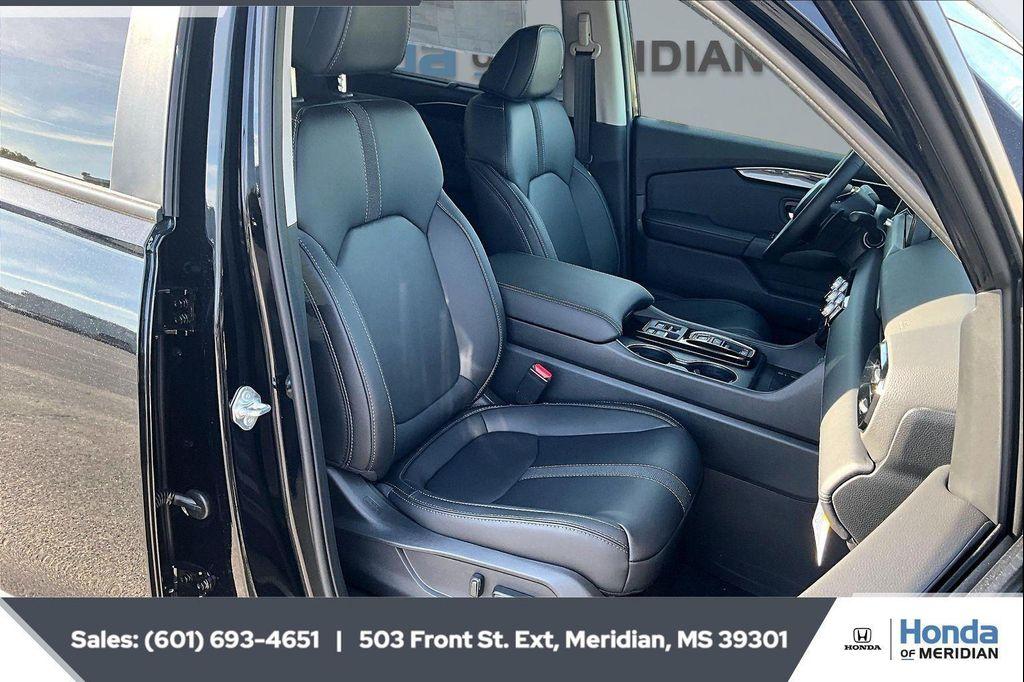 new 2026 Honda Pilot car, priced at $45,490