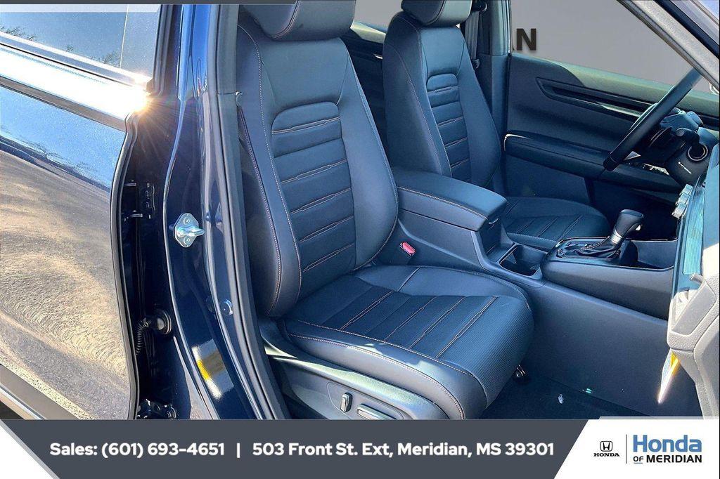 new 2026 Honda CR-V Hybrid car, priced at $38,211