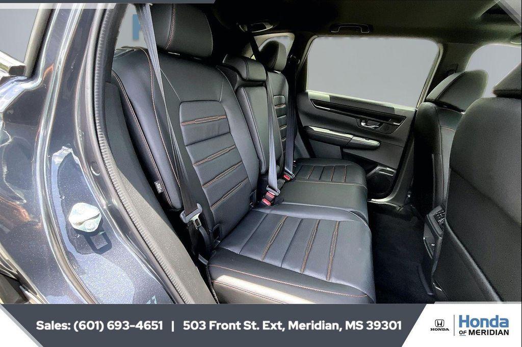 new 2026 Honda CR-V Hybrid car, priced at $40,175