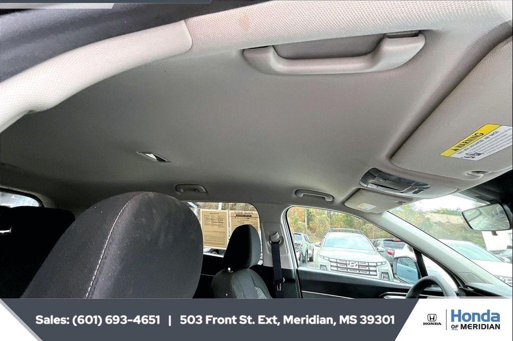 used 2023 Kia Sorento car, priced at $22,300