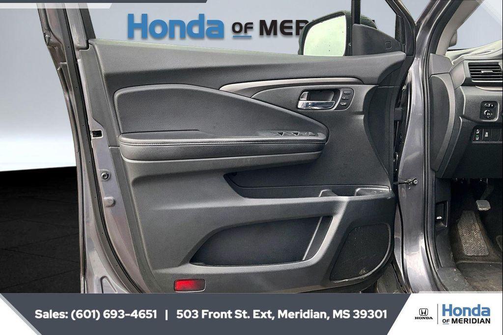 used 2022 Honda Pilot car, priced at $22,900