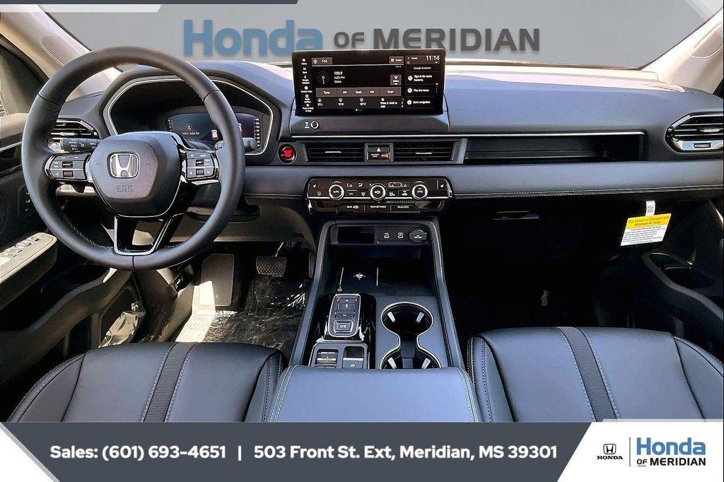 new 2026 Honda Pilot car, priced at $44,650