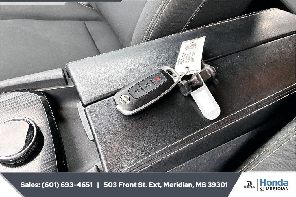 used 2024 Nissan Rogue car, priced at $21,900