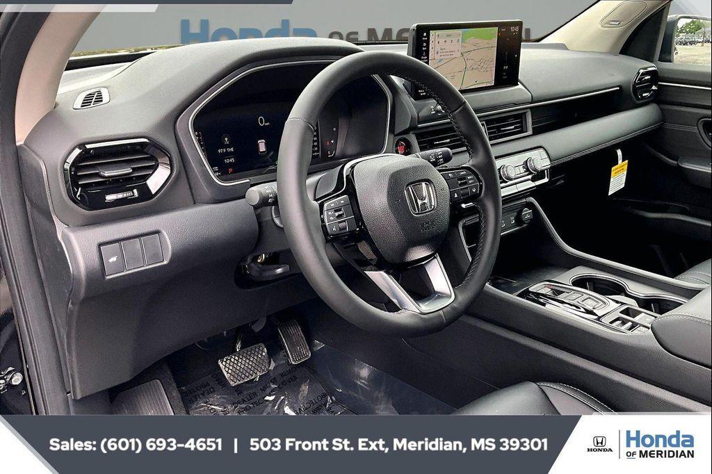 new 2026 Honda Pilot car, priced at $52,590