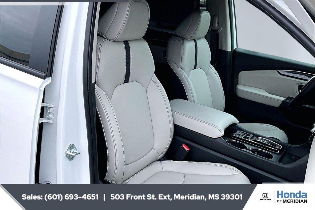 new 2026 Honda Pilot car, priced at $45,134