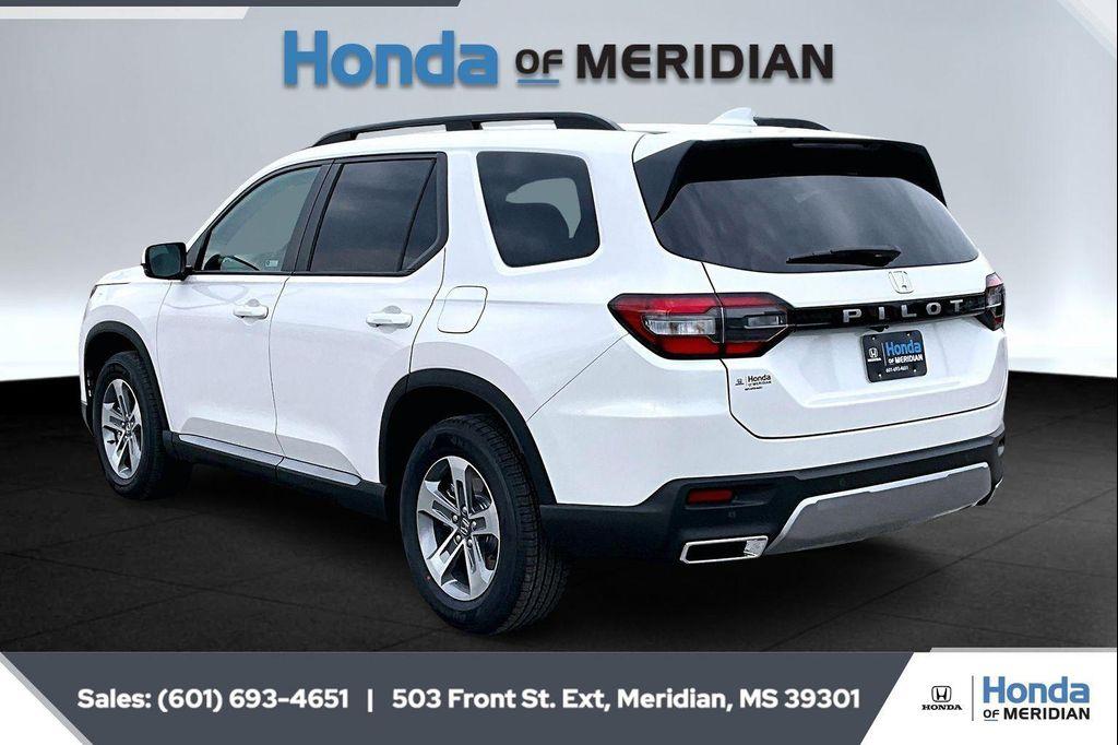 new 2026 Honda Pilot car, priced at $45,134