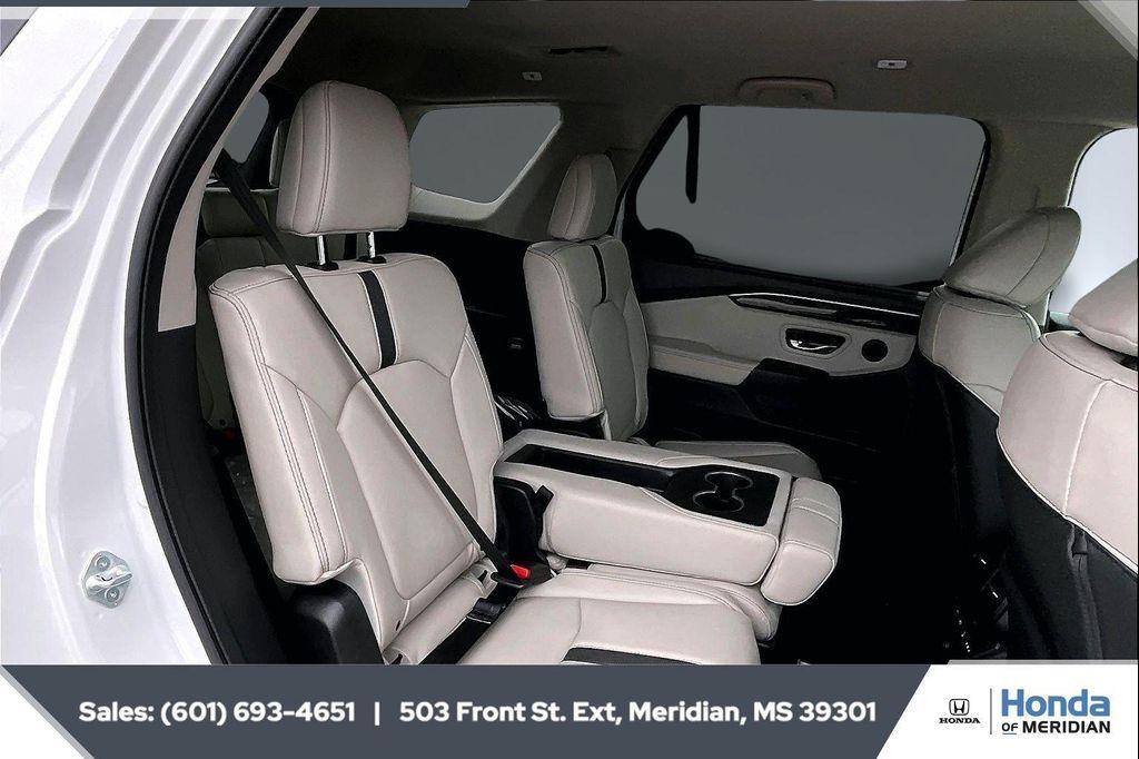 new 2026 Honda Pilot car, priced at $45,134