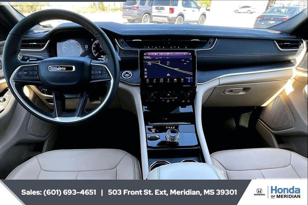 used 2025 Jeep Grand Cherokee L car, priced at $39,689